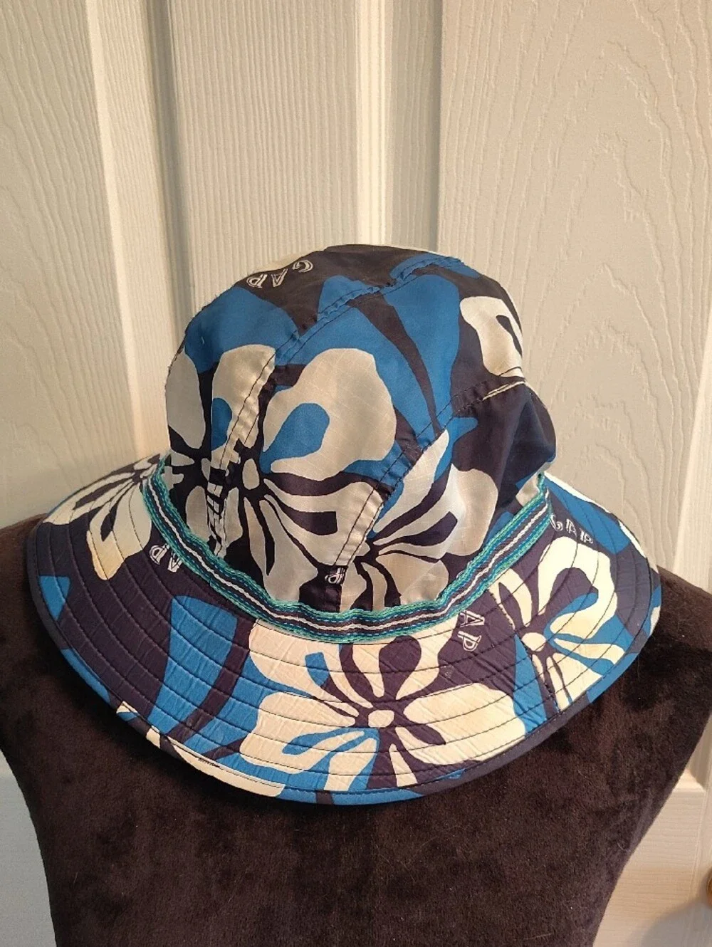 Baby GAP Navy and Blue Floral Bucket Hat